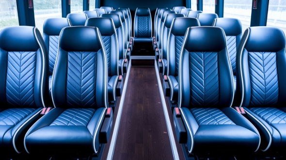 elgin 15 passenger minibus rental