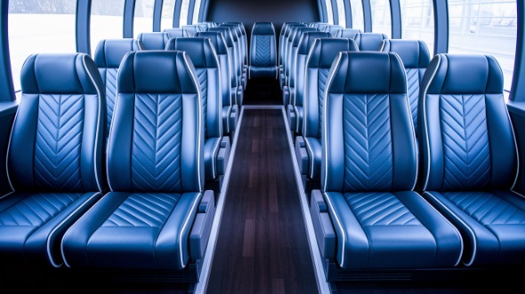 elgin 18 passenger minibus rental